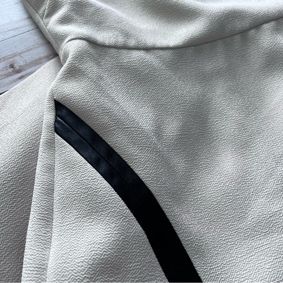 J Crew Sleeveless Cream Sheath Dress with Faux Leather Detail size 6 - Picture 8 of 14